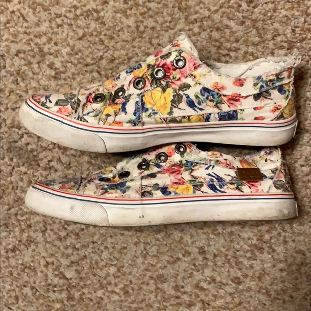 Blowfish Slip on